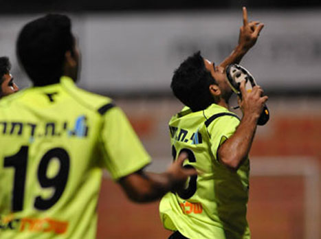 התגעגע לאמא. מנשה