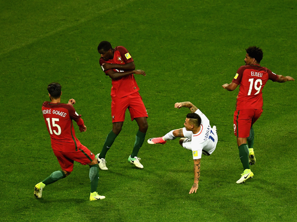 ורגאס כמעט כבש במספרת (getty)