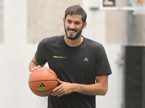 גולדן סטייט צריכה את כספי (getty)