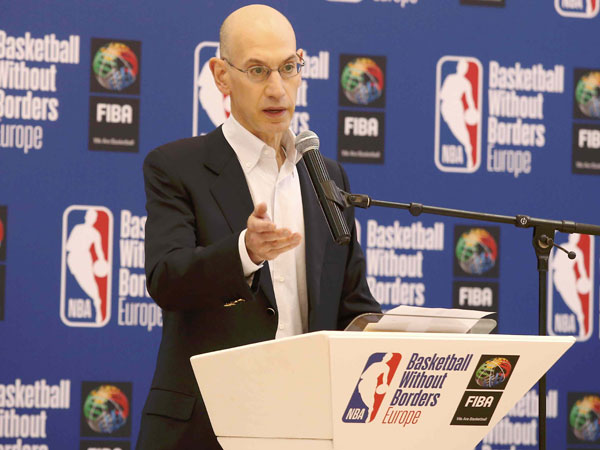 סילבר. הגיע לפקח מקרוב (אלן שיבר)