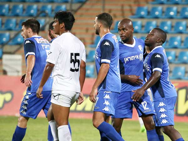 השקיעו בזרים (סוכנות ג'יני)