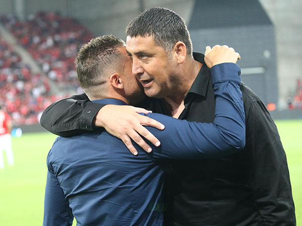 "ניצחון הוא התרופה הכי טובה". בכר עם נעים (דני מרון)