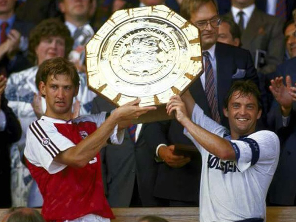 באנגליה היו מתחלקים בתואר מגן הקהילה (צילום: טוויטר)