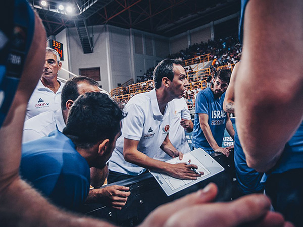 קטש. המשחק הראשון מול אסטוניה (FIBA)