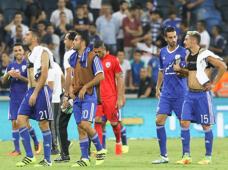 אבל האיטלקים ניצחו והנבחרת הלאומית קיבלה מחיאות כפיים מהקהל