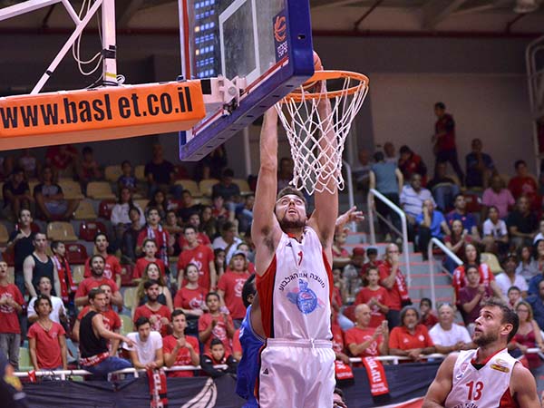 בן אלטיט מטביע את האקסית אשדוד בדרך לניצחון (מנהלת הליגה)