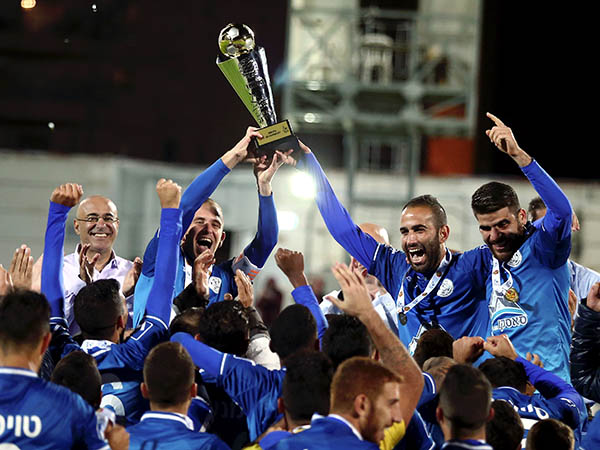 העפולאים חוגגים את התואר הראשון (אלן שיבר)