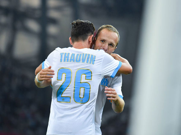 (Olympique Lyonnais)