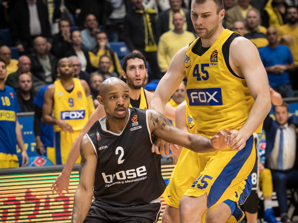 לא ריחם על האקסית. היקמן רתח בהיכל (צילום: עודד קרני)