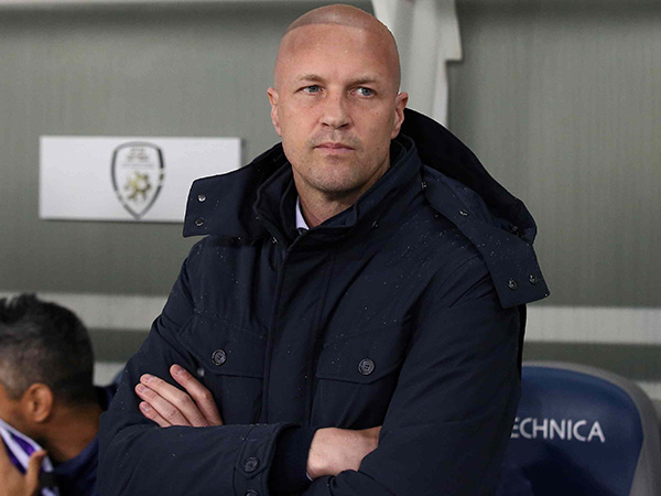 קרויף. מבין שמכבי ת"א צריכה חיזוק (אלן שיבר)