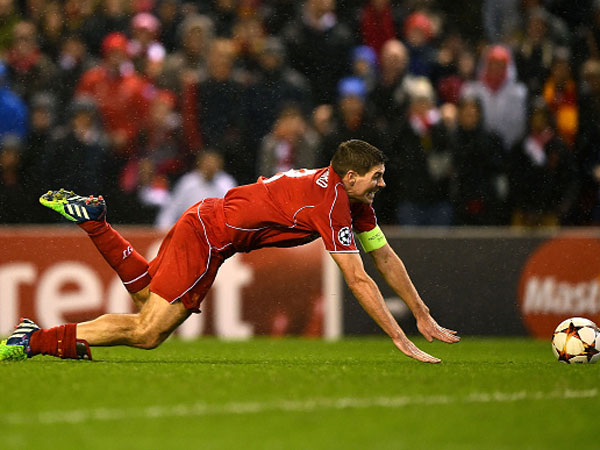 ג'רארד. באזל כבר הדיחה אנגליות (getty)