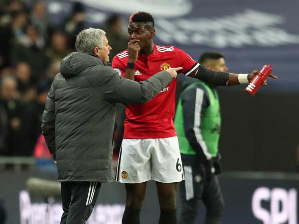 "יודע שהוא לא במיטבו". פוגבה עם מוריניו (Getty)