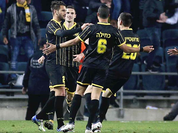 "בית"ר כובשת הרבה שערים, אבל יש לנו הגנה טובה" (אלן שיבר)