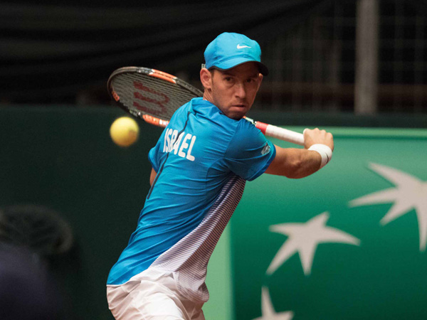 מערכה ראשונה מצוינת של סלע. השנייה לא דמתה לה, ובשלישית הוא כבר איבד שליטה לחלוטין