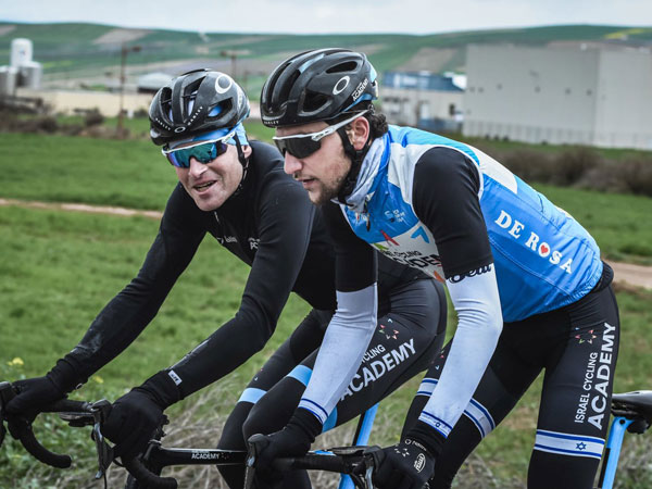 (נועה ארנון)