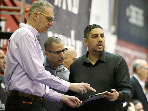 רחימי עם כהן ושטיינהאוור. ההערכה שלא ימונה מאמן קבוע עד יום רביעי (מנהלת הליגה)