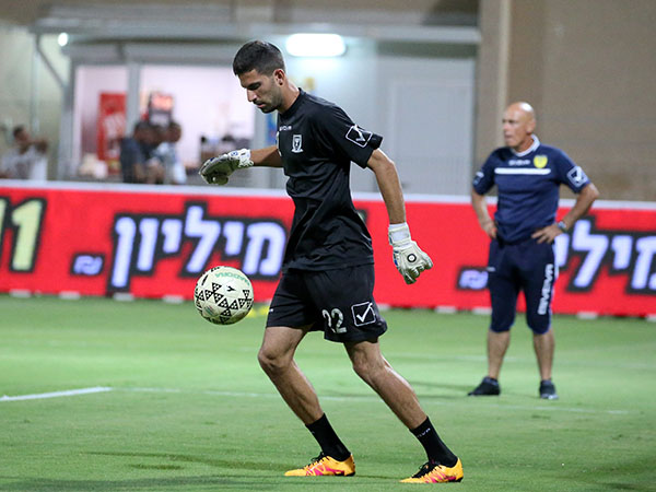 שושן. בבית"ר עובדים על הבטחון שלו (יוסי שקל)