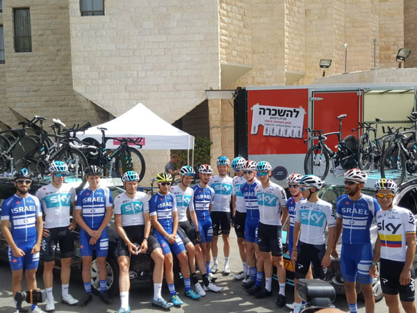 פרום ביקר את נבחרת הנוער באופני כביש