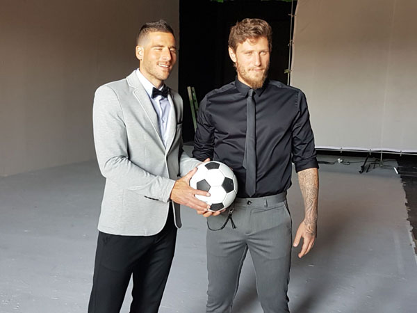 חמד מדגמן עם קליימן. חוויה חדשה