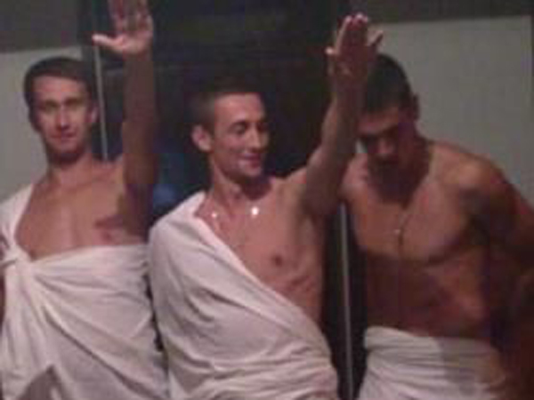 סאביץ' (במרכז). תמונה מדאיגה (מתוך הפייסבוק של אדם סאביץ')