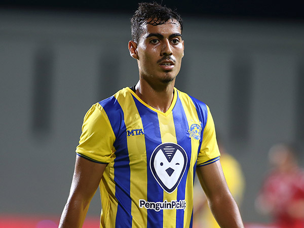 קבוצות רבות עוקבות. מתן חוזז (צילום: אלן שיבר)