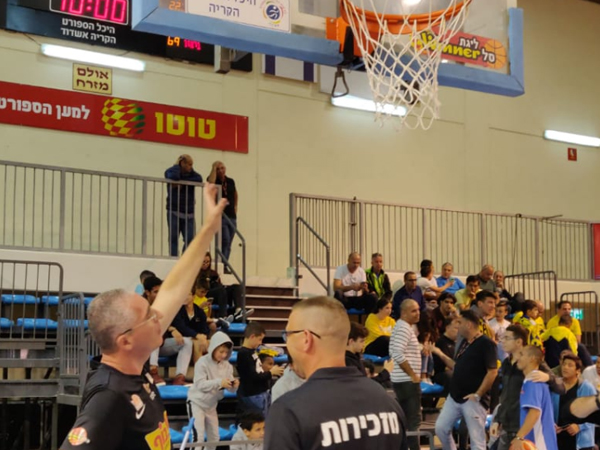 "באיזה אולם בארץ יש סל חלופי?"