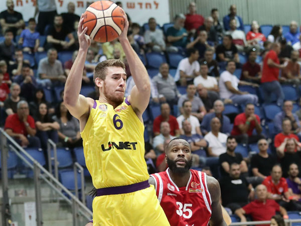 בנבחרת כועסים. קליין (צילום: מנהלת הליגה)