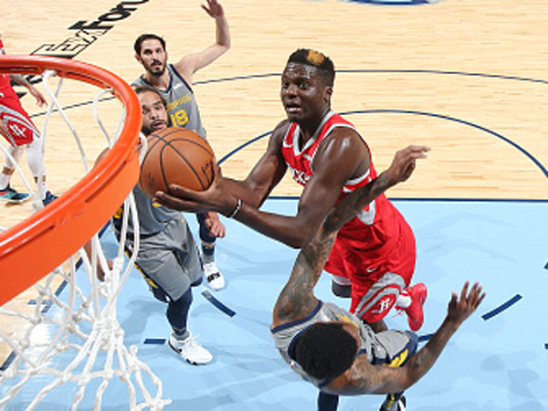 ההתקפה של ממפיס לא פוגעת (צילום: Joe Murphy/NBAE via Getty Images)