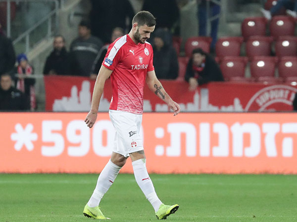 סאבו. מחכה לבית הדין (דני מרון)