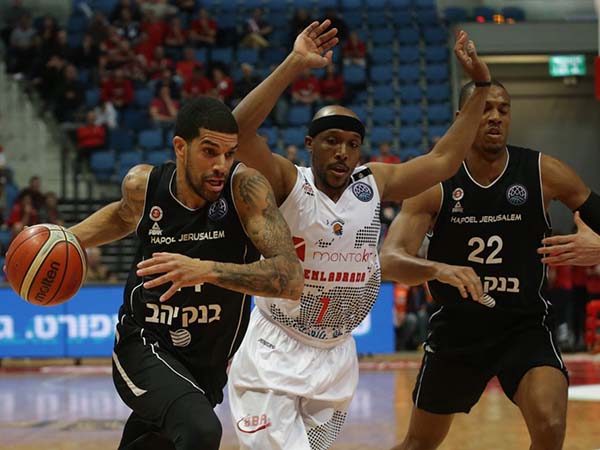 פלדין. המשחק הוכרע ברבע הראשון (FIBA)