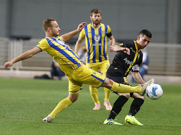 גלזר. "לא הייתי משנה כלום בקריירה שלי" (אלן שיבר)