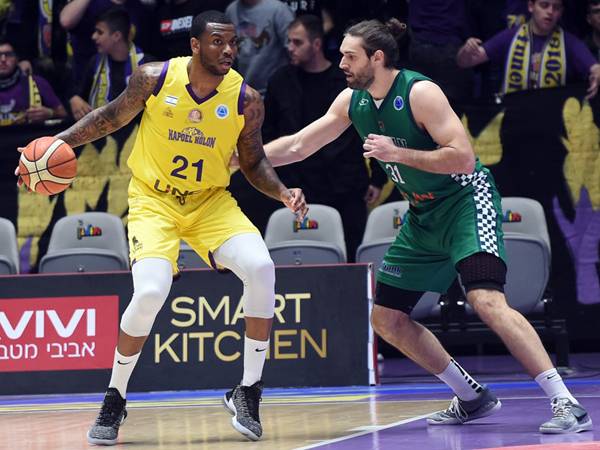 ג'ונס. חולון רצתה מקדמה משמעותית לגומלין, אבל היא תסתפק גם בזה (FIBA)