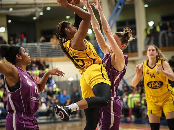 המצטיינת. מיטשל (איגוד הכדורסל)