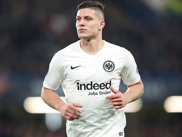 רגע לפני שהוא עוזב, ינסה להעלות את פרנקפורט לצ'מפיונס. יוביץ' (Gettyimages)