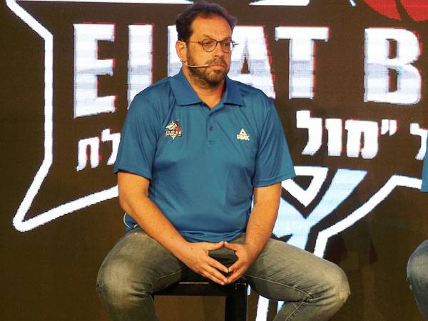 הקבוצה שלו עברה רכבת הרים העונה. דרוקר (צילום: אלן שיבר)