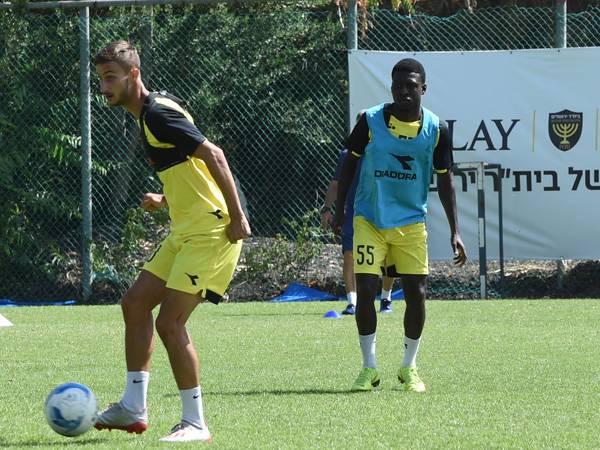 מוחמד. משדר עסקים כרגיל (אייל ספקטור)