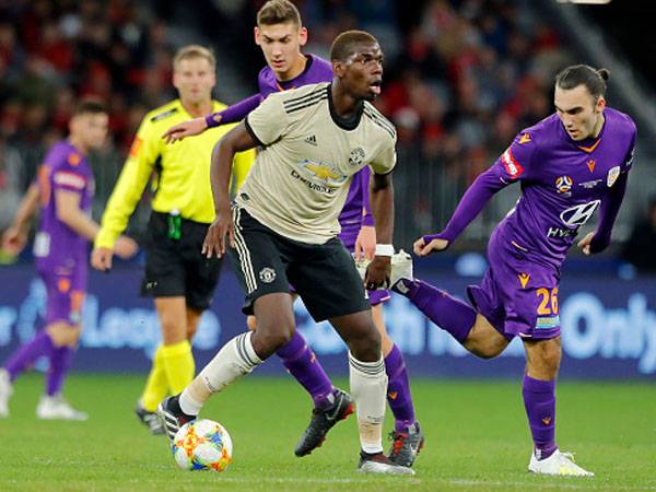 סימנו "וי" ראשון. פוגבה נגד האוסטרלים (getty)