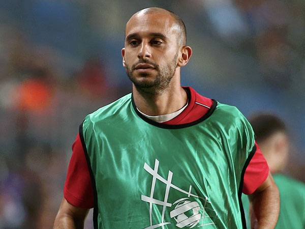 יקבל את ההצעה? דמארי (אלן שיבר)