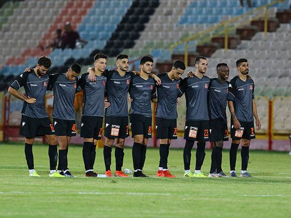 "נתנו מעל ומעבר" (לירון מולדובן)