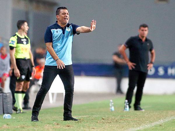 אופיר חיים. האם מתערבים לו בשיקולים? (אלן שיבר)