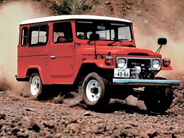 טויוטה לנד קרוזר 1968