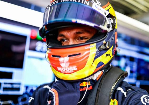 אלכסנדר אלבון, רד בול