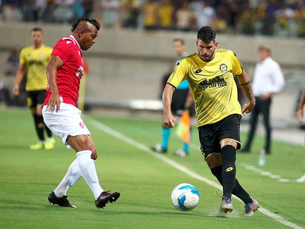 תורג'מן, יחזור לעמדת המגן השמאלי (אלן שיבר)