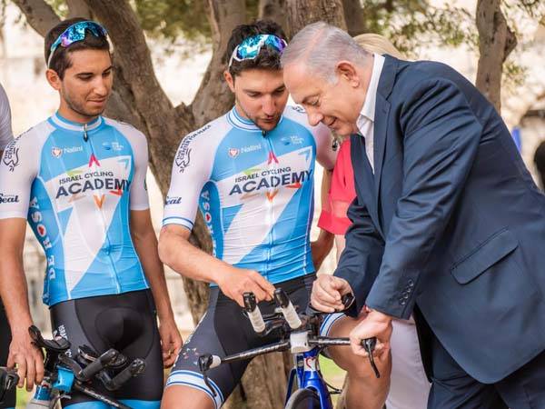 יישארו בקבוצה. שגיב וניב (נועה ארנון)