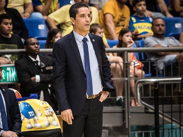 ספרופולוס מרוצה מהסגל (עודד קרני)