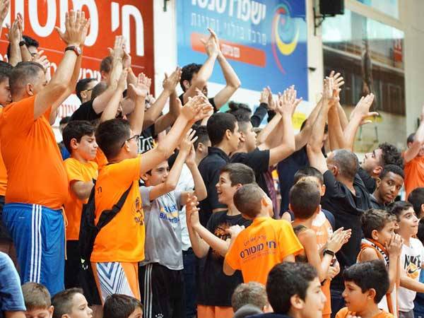 הקהל בנס ציונה, קיבלו הודעה שלא יהיה משחק (FIBA)