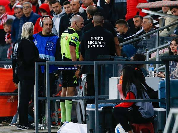 "היום אפשר להגיע הביתה ולגלות שבוטל הגול" (ניר קידר)