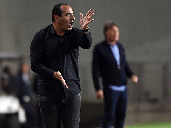 "אני האחרון שארים ידיים". רפואה (צילום: ברני ארדוב)