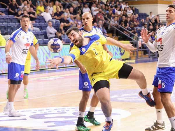 (הדר ואן קולא, איגוד הכדוריד)