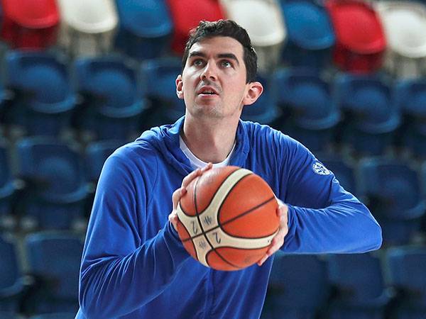 ימשיך לקבל דקות? (אלן שיבר)